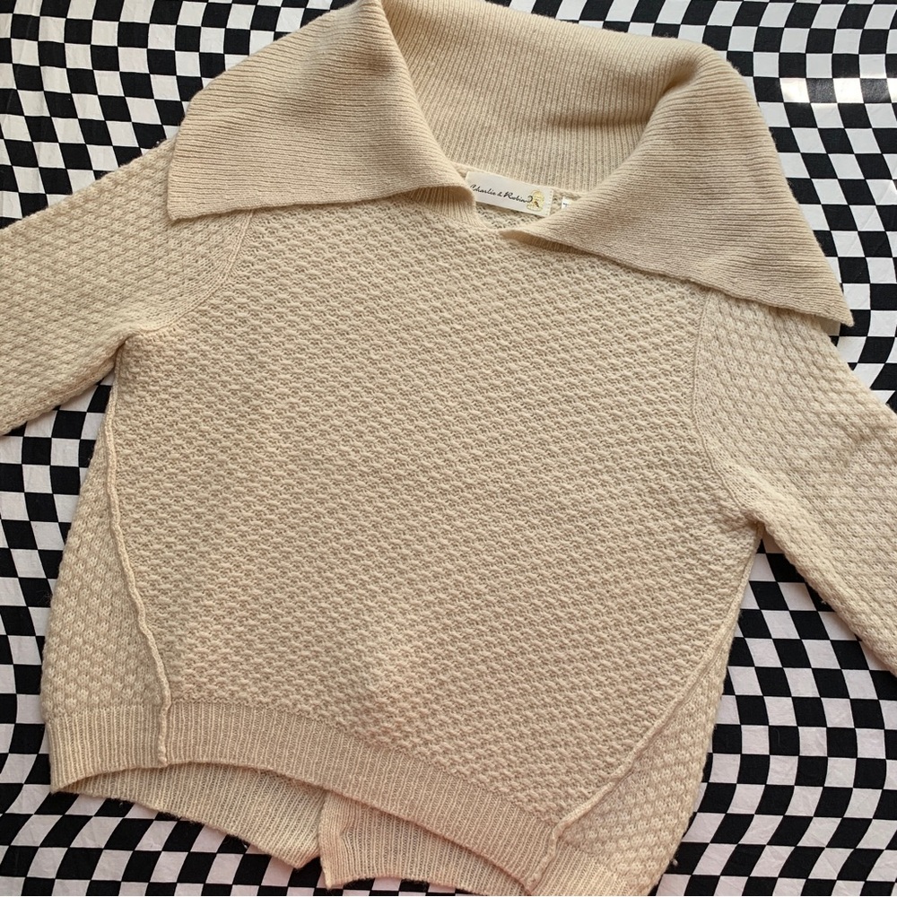 Charlie and Robin Anthropologie 95% Wool Sweater Size Medium